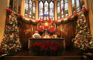 54327-church-altar-at-christmas